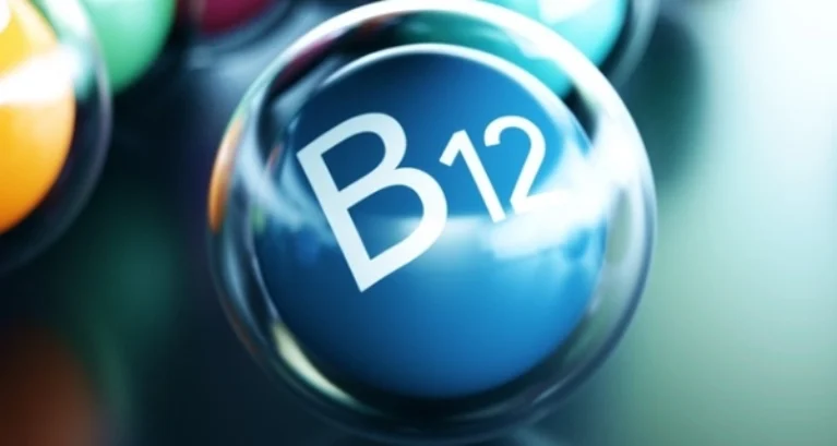 Vitamina B12